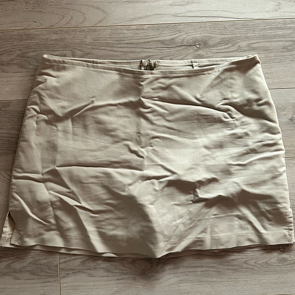 Green Wich Village | Beige Mini Skort
